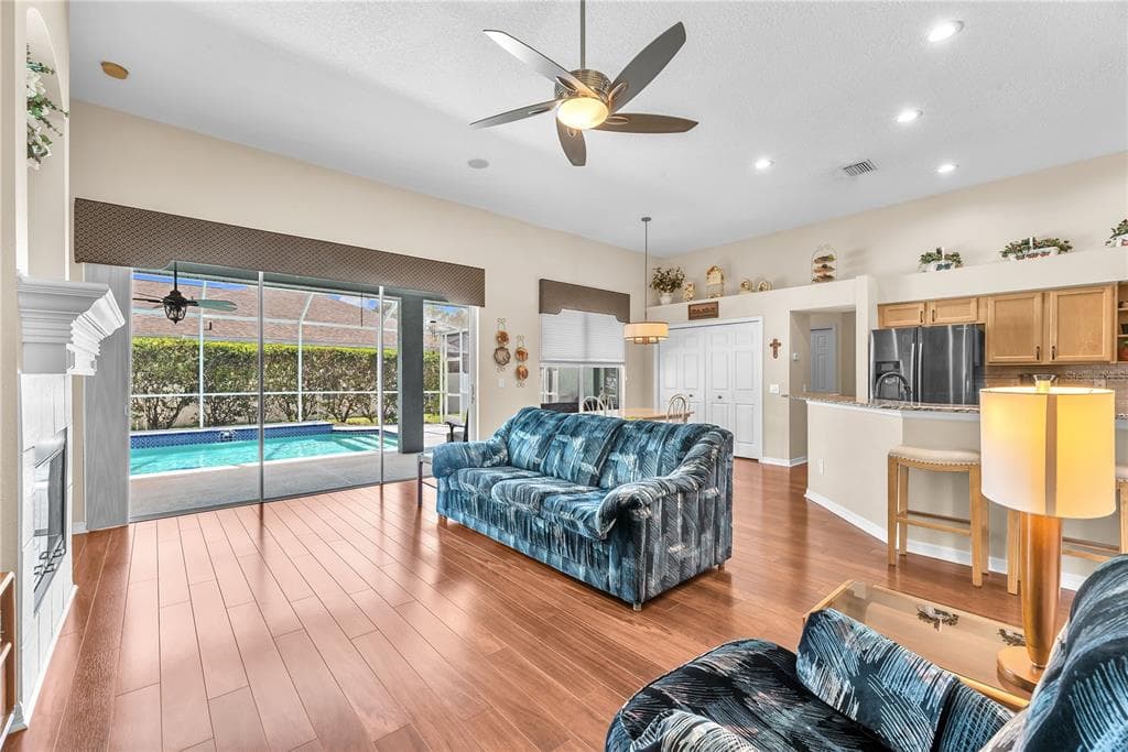 2219 LONGMORE CIRCLE, VALRICO, FL 33596 — zdjęcie 3