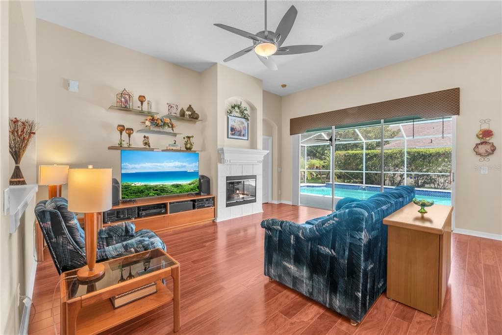 2219 LONGMORE CIRCLE, VALRICO, FL 33596 — zdjęcie 4