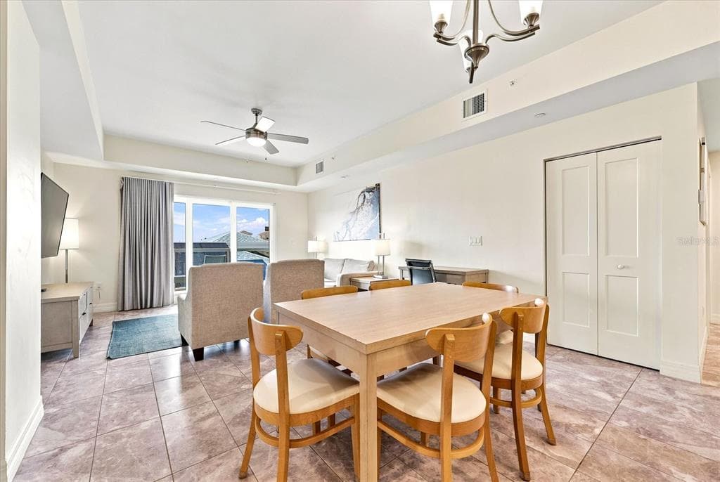 24 AVALON STREET # 405, CLEARWATER BEACH, FL 33767 — zdjęcie 5