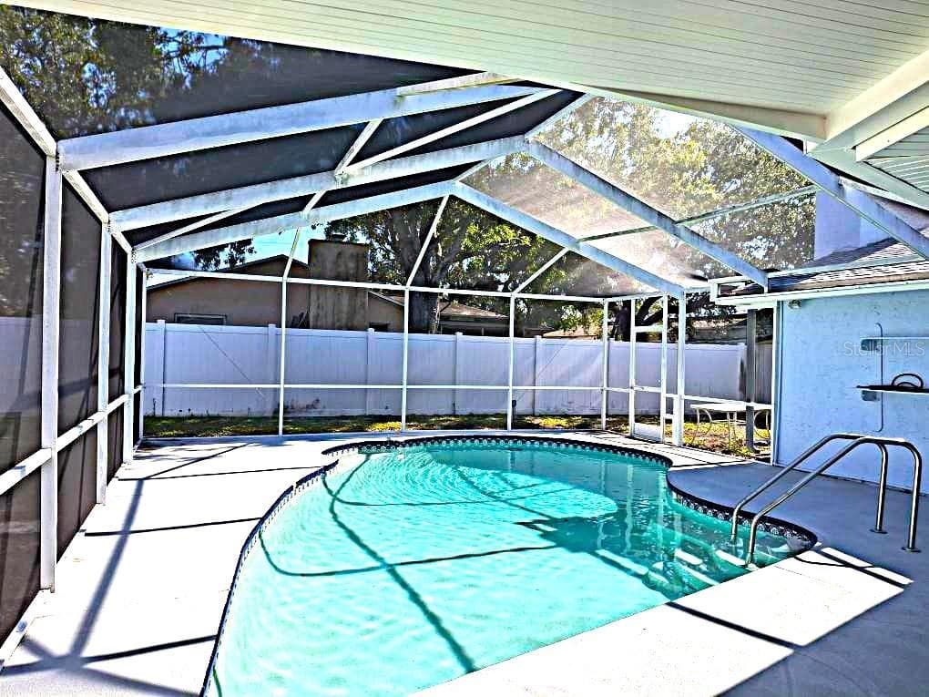 8308 123RD AVENUE, LARGO, FL 33773 — zdjęcie 3