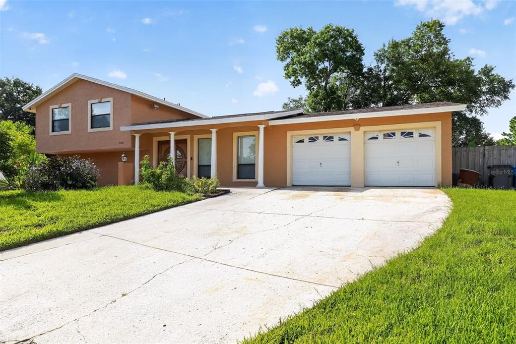 7001 BAYWOOD COURT, TAMPA, FL 33615 — zdjęcie 2
