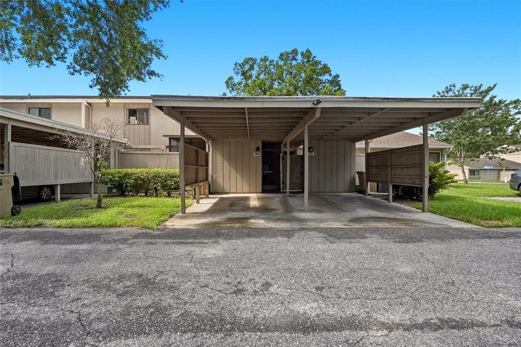 8003 JASMINE DRIVE # 8003, TAMPA, FL 33637 — zdjęcie 2