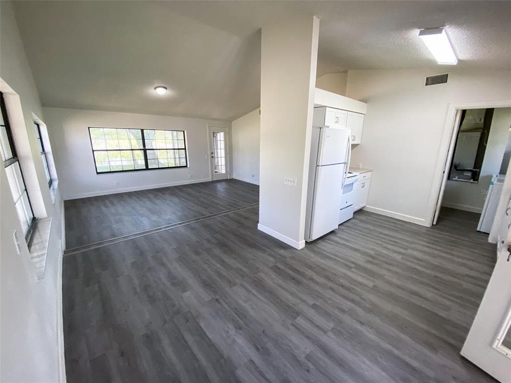 28046 LOIS DRIVE, TAVARES, FL 32778 — zdjęcie 5