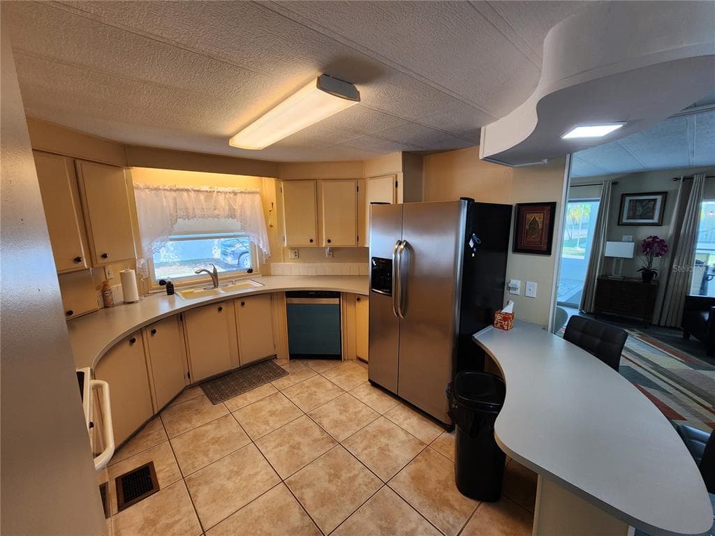 808 53RD AVENUE E # 223, BRADENTON, FL 34203 — zdjęcie 5