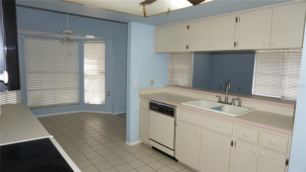 10512 TAPESTRY DRIVE, PORT RICHEY, FL 34668 — zdjęcie 3