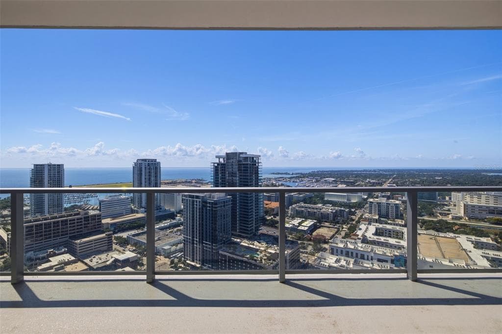 400 CENTRAL AVENUE # 3103, ST PETERSBURG, FL 33701 — zdjęcie 3