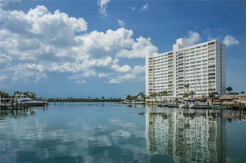 31 ISLAND WAY # 508, CLEARWATER BEACH, FL 33767