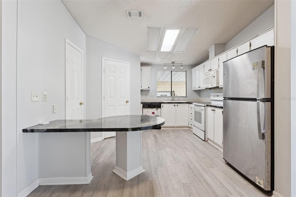 1787 W SCHWARTZ BOULEVARD, LADY LAKE, FL 32159 — zdjęcie 3