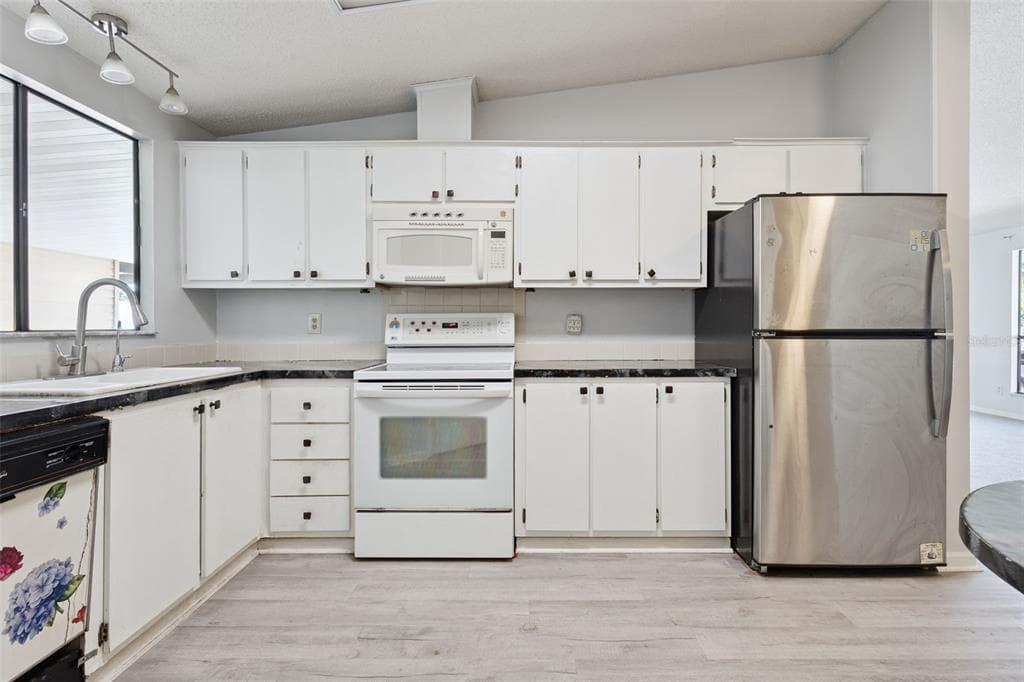 1787 W SCHWARTZ BOULEVARD, LADY LAKE, FL 32159 — zdjęcie 5