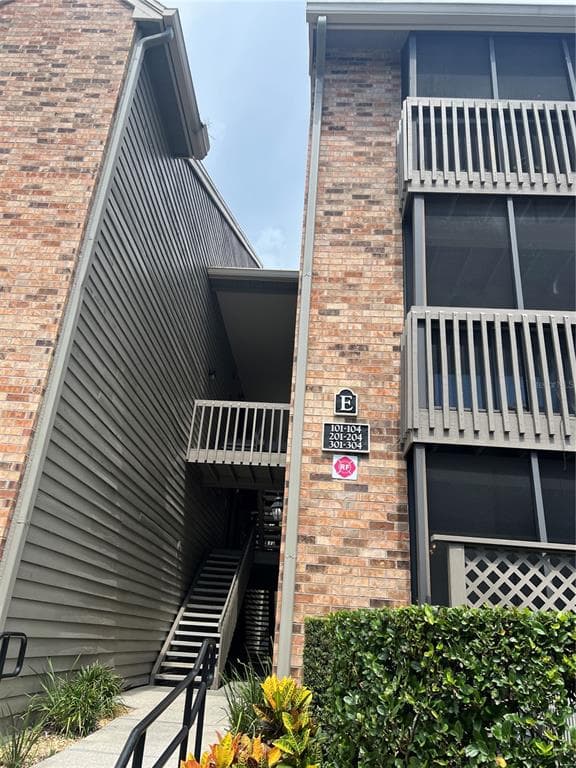 2500 WINDING CREEK BOULEVARD # E103, CLEARWATER, FL 33761 — zdjęcie 2