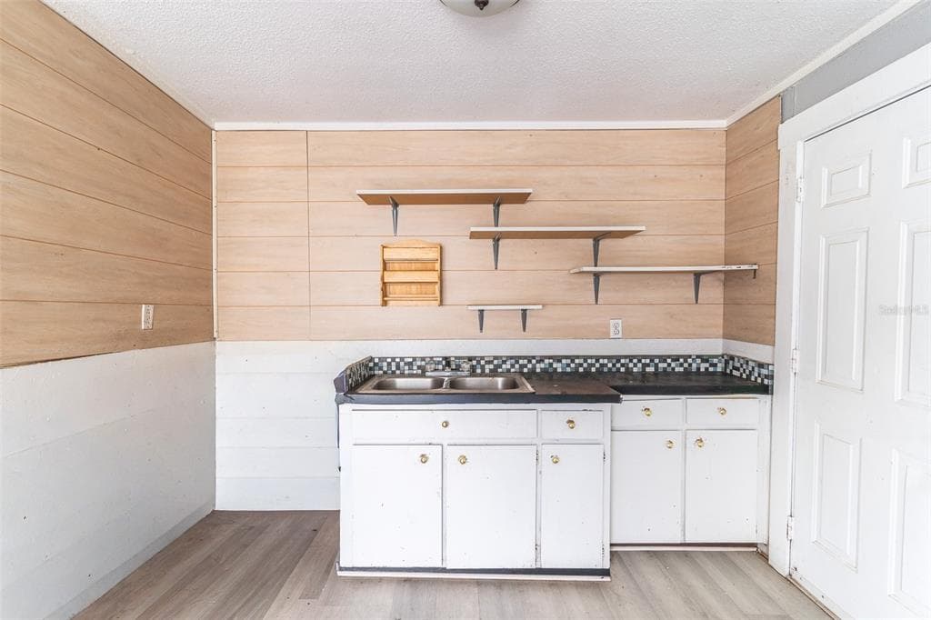 6315 RHONDA ROAD, TAMPA, FL 33615 — zdjęcie 5