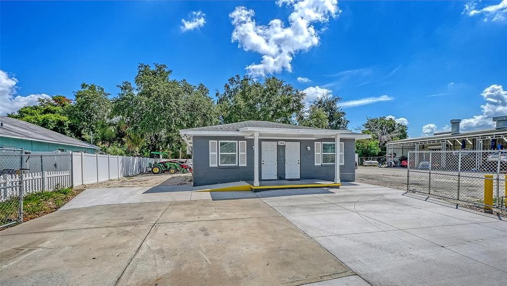 1004 27TH AVENUE W, BRADENTON, FL 34205 — zdjęcie 2