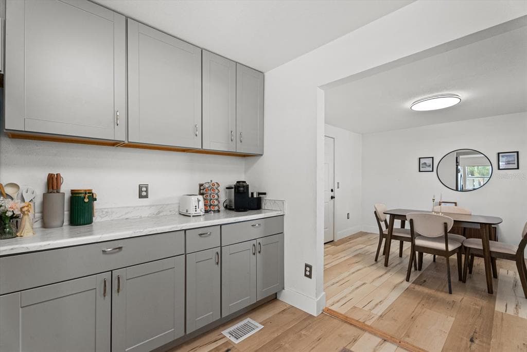 204 6TH AVENUE NW, RUSKIN, FL 33570 — zdjęcie 4