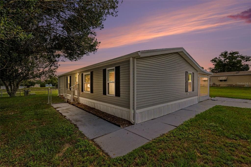9213 SALISBURY DRIVE, BROOKSVILLE, FL 34613