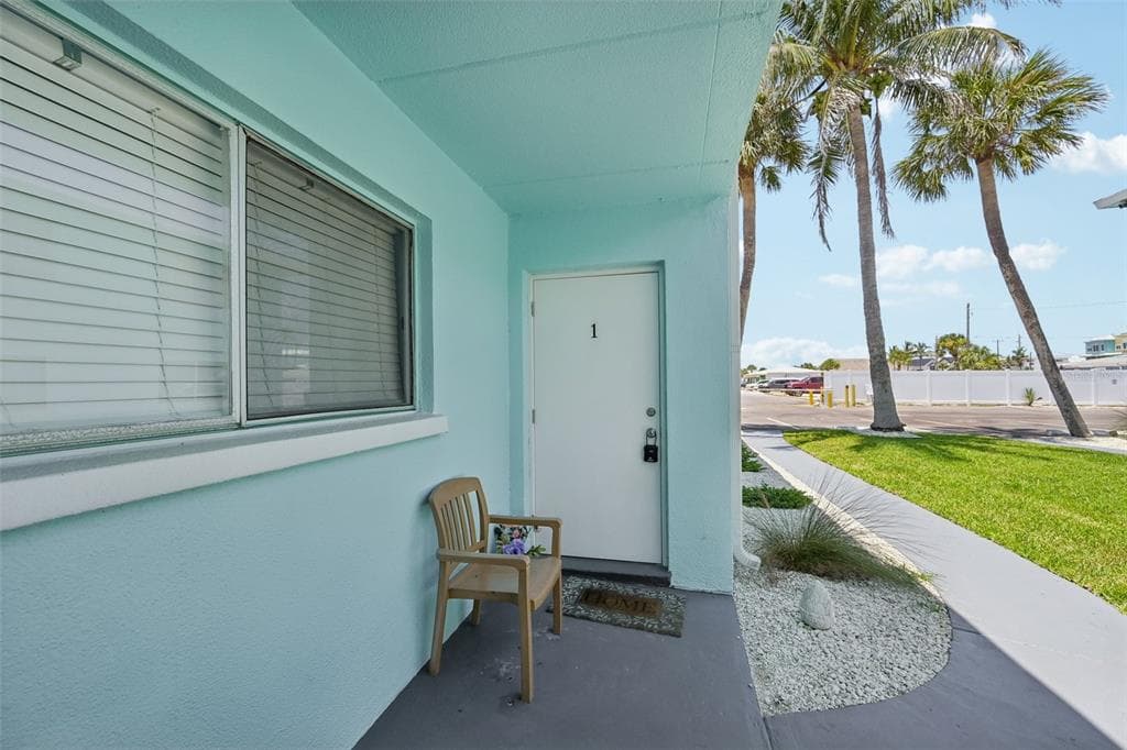 117 7TH STREET N # 1, BRADENTON BEACH, FL 34217 — zdjęcie 3