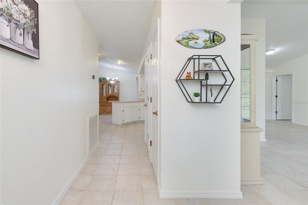 23235 MCQUEENEY AVENUE, PUNTA GORDA, FL 33980 — zdjęcie 3