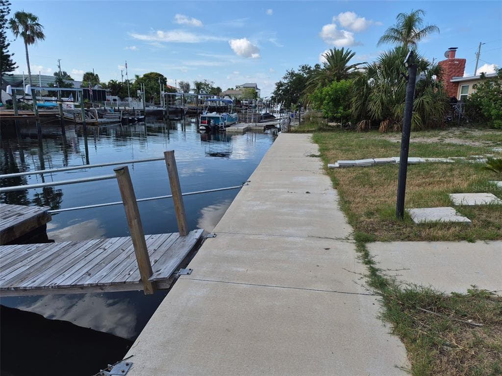 13636 VERONICA DRIVE, HUDSON, FL 34667 — zdjęcie 4