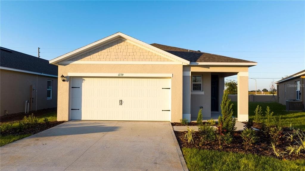 1779 POST OAK DRIVE, DAVENPORT, FL 33837