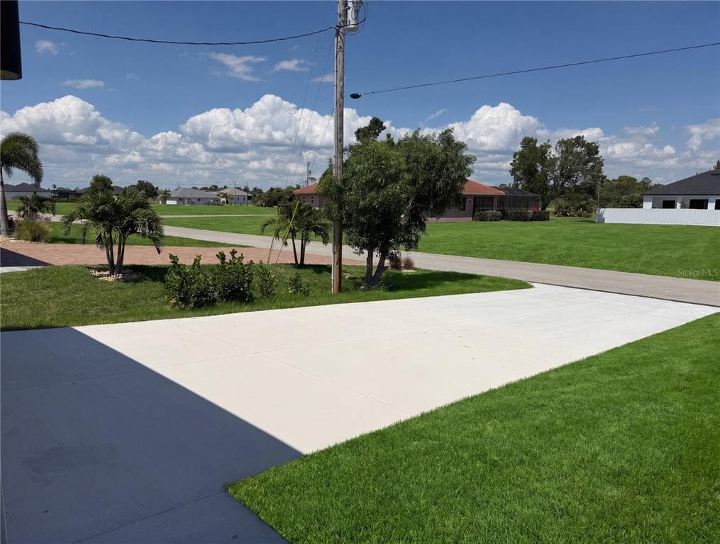 2725 EMBERS PARKWAY W, CAPE CORAL, FL 33993 — zdjęcie 2