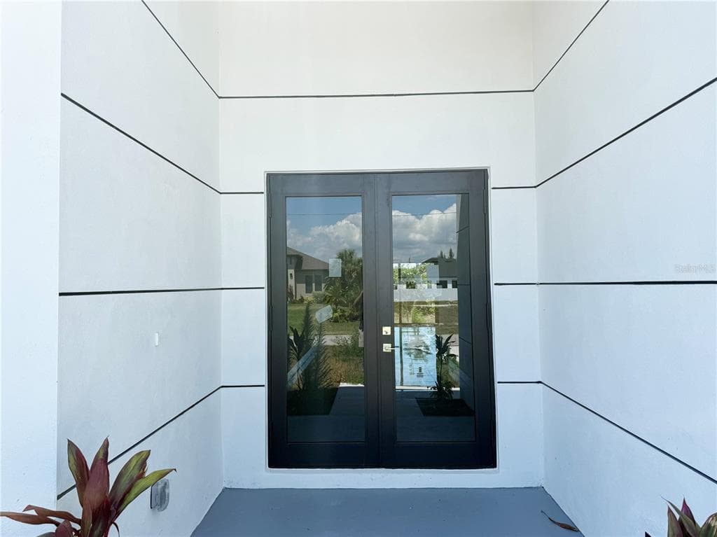 2725 EMBERS PARKWAY W, CAPE CORAL, FL 33993 — zdjęcie 3