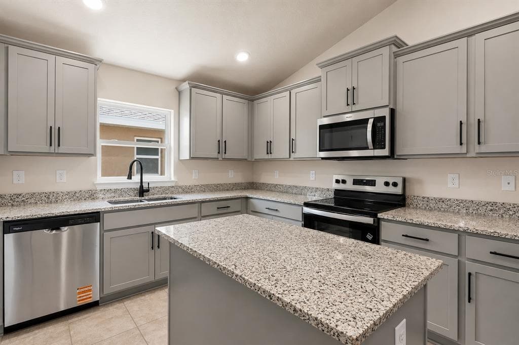 1667 ANN ROSE WAY, LEESBURG, FL 34748 — zdjęcie 2
