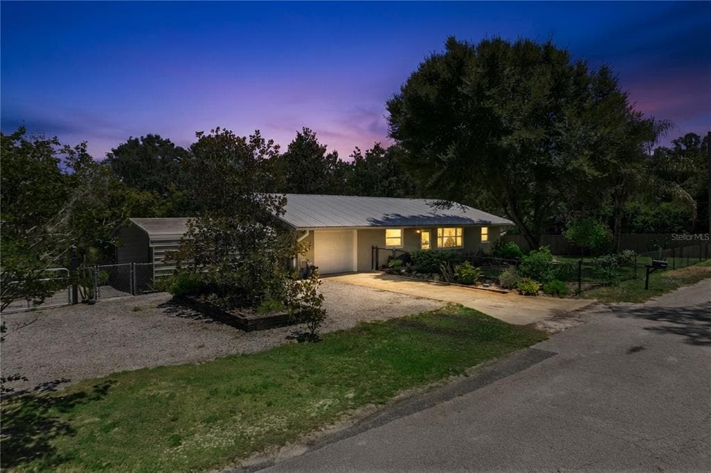 37400 SAINT LOUIS AVENUE, UMATILLA, FL 32784 — zdjęcie 2