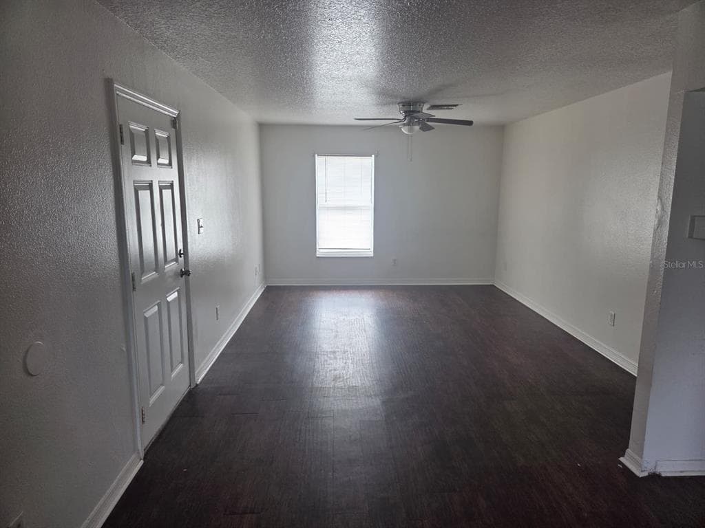 3212 N 50TH STREET # B, TAMPA, FL 33619 — zdjęcie 3