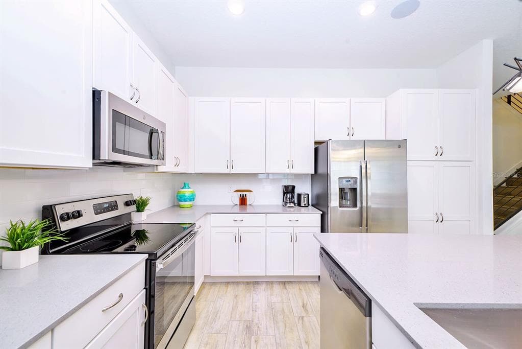 2560 SHANTI DRIVE, KISSIMMEE, FL 34746 — zdjęcie 4