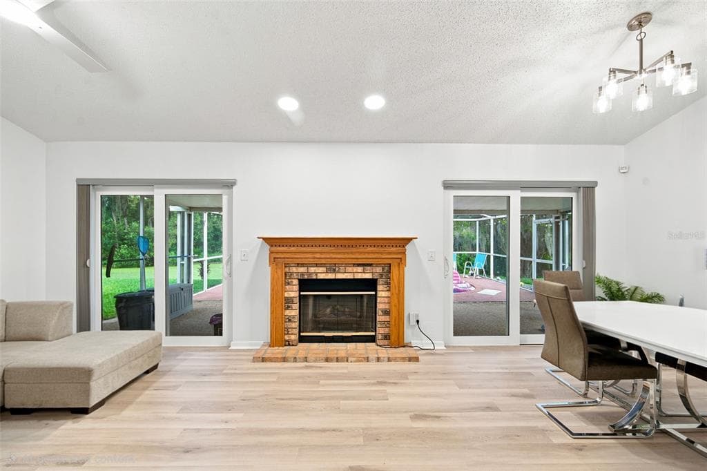 1014 HARDWOOD DRIVE, VALRICO, FL 33596 — zdjęcie 2