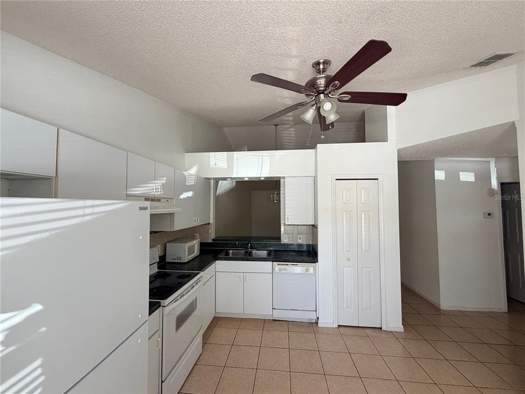 2411 KAM COURT, KISSIMMEE, FL 34744 — zdjęcie 2