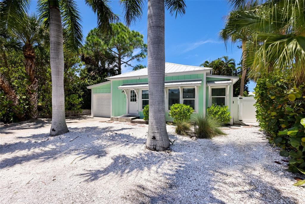 504 SPRING AVENUE, ANNA MARIA, FL 34216 — zdjęcie 4