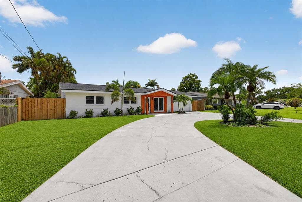 1524 CARSON CIRCLE NE, ST PETERSBURG, FL 33703 — zdjęcie 3