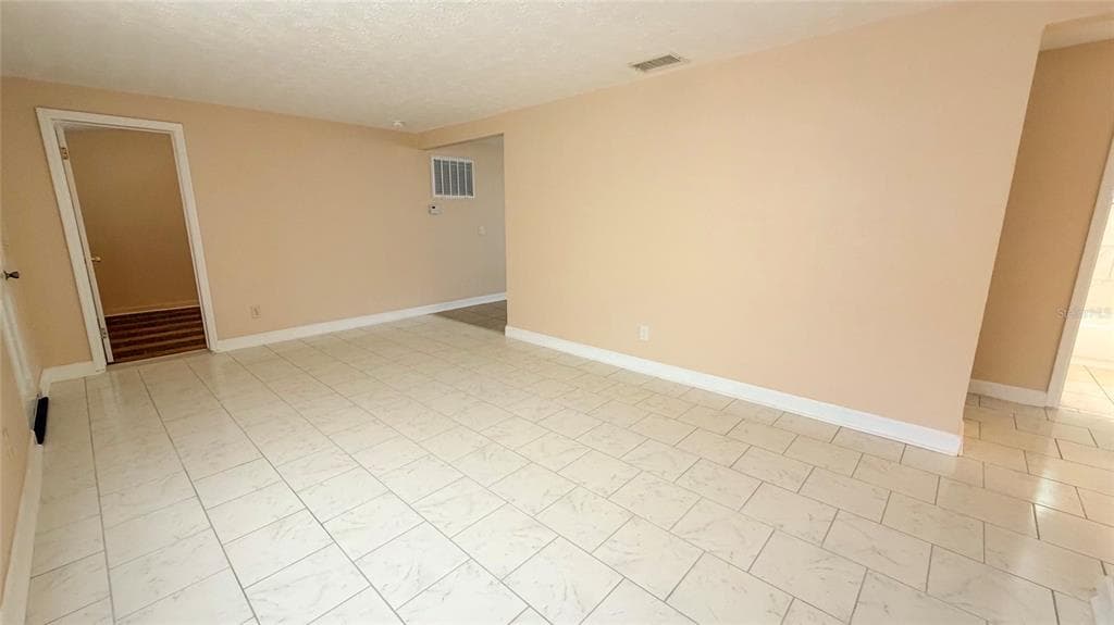 4102 HIGHLAND LOOP, NEW PORT RICHEY, FL 34652 — zdjęcie 3