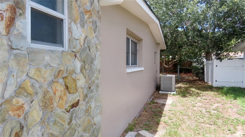12208 105TH STREET, LARGO, FL 33773 — zdjęcie 4