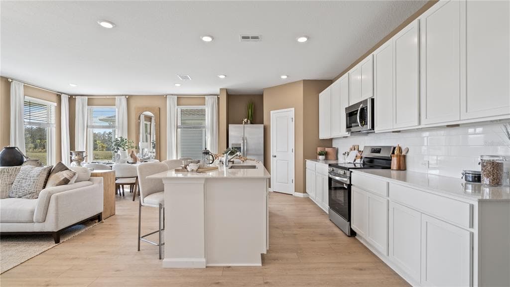 4946 WALTHAM FOREST DRIVE, DAVENPORT, FL 33837 — zdjęcie 3