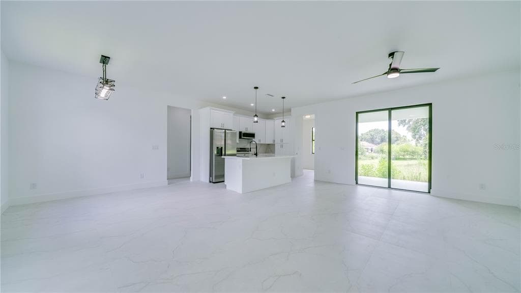 2713 8TH STREET W, LEHIGH ACRES, FL 33971 — zdjęcie 5