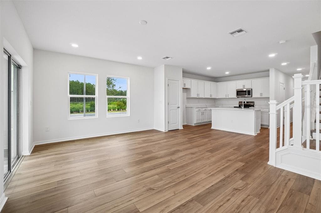 6844 HOLCOMBE DOWN DRIVE, ZEPHYRHILLS, FL 33541 — zdjęcie 5