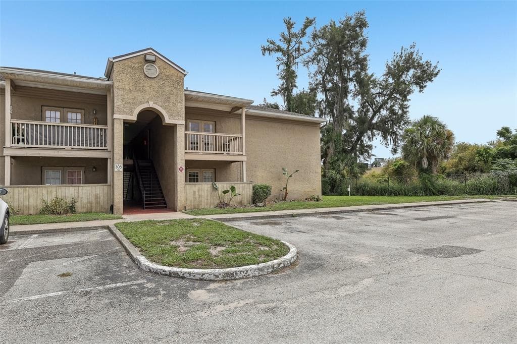 305 WYMORE ROAD # 208, ALTAMONTE SPRINGS, FL 32714