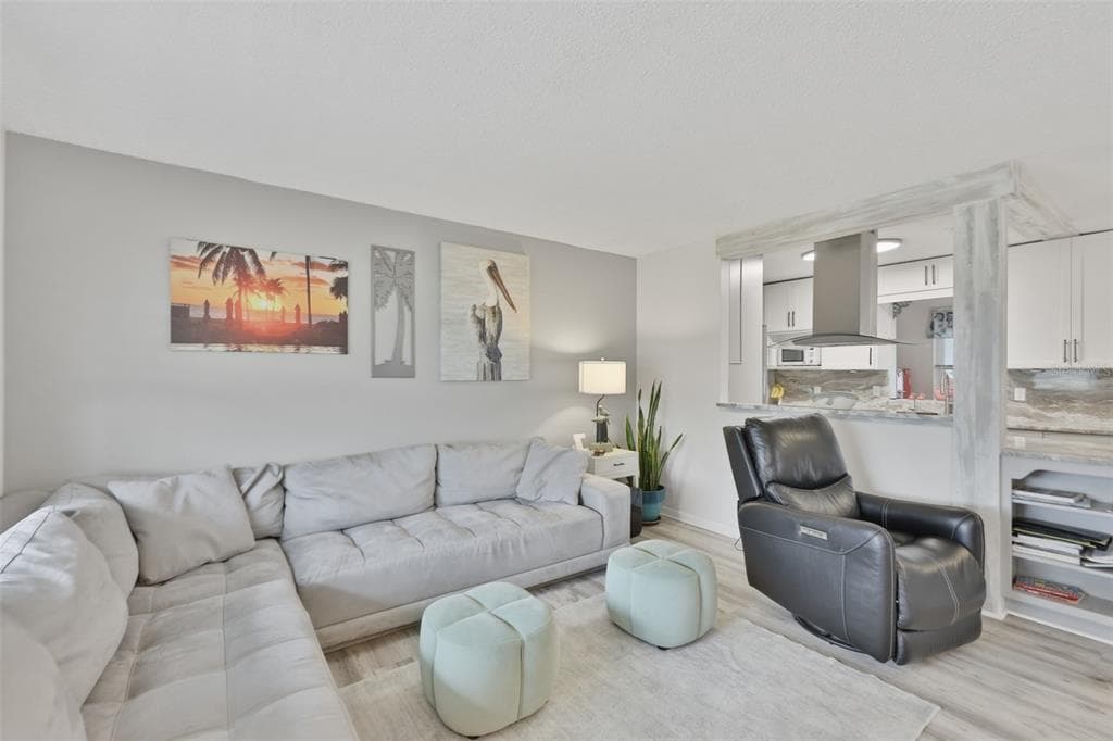 1739 COCO PALM CIRCLE, SUN CITY CENTER, FL 33573 — zdjęcie 3