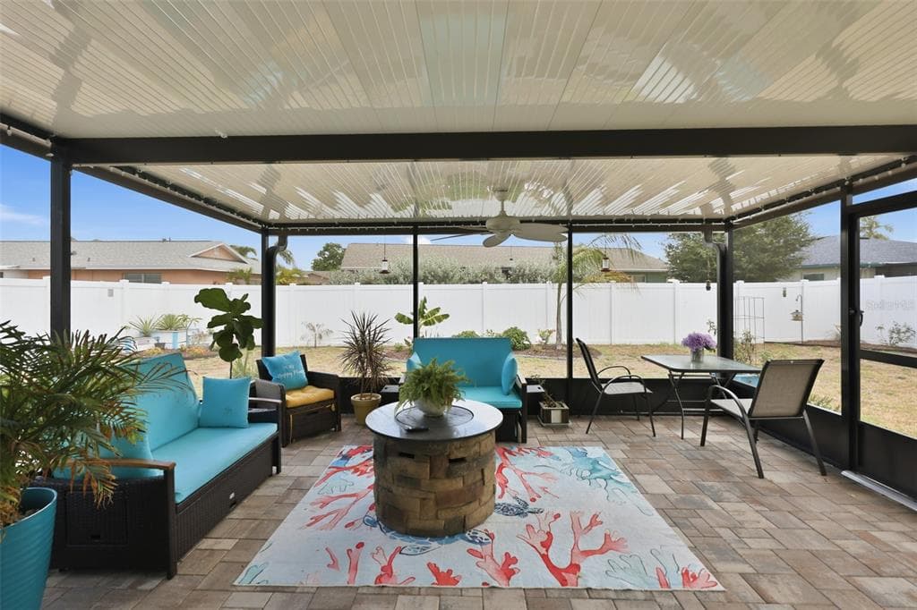 1739 COCO PALM CIRCLE, SUN CITY CENTER, FL 33573 — zdjęcie 5