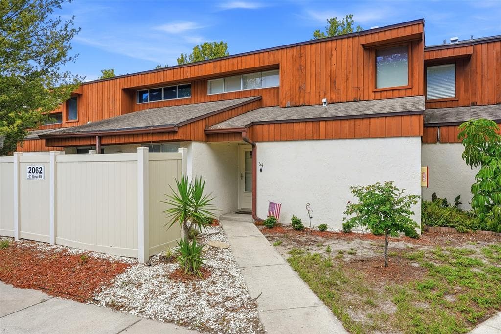 2062 SUNSET POINT ROAD # 64, CLEARWATER, FL 33765 — zdjęcie 2