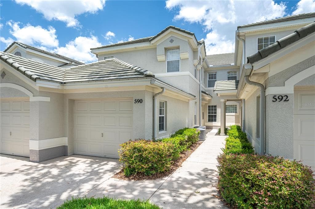 590 GRASSLANDS VILLAGE CIRCLE # 590, LAKELAND, FL 33803 — zdjęcie 2