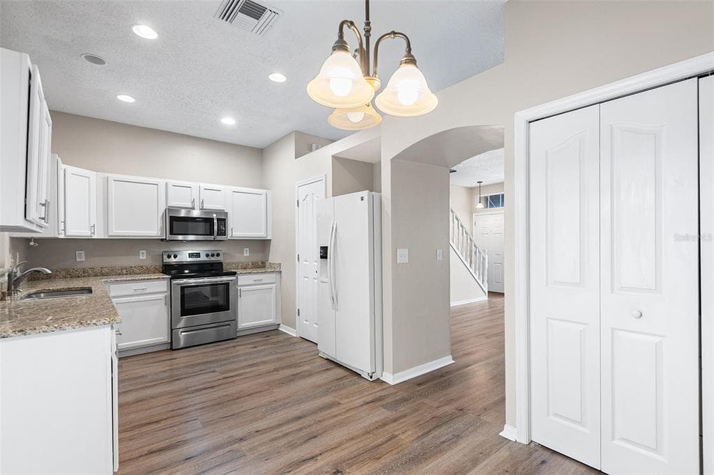10114 FARMINGDALE PLACE, TAMPA, FL 33624 — zdjęcie 4