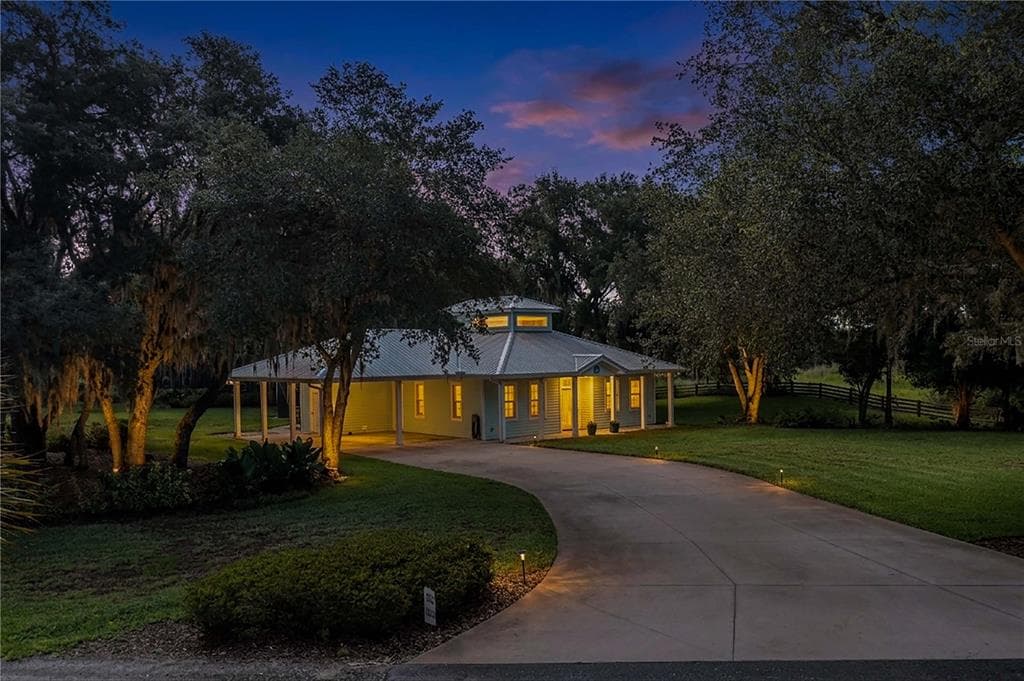 2424 BURNS AVENUE, LAKE WALES, FL 33898