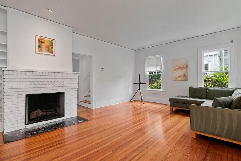 126 8TH AVENUE NE, ST PETERSBURG, FL 33701 — zdjęcie 4