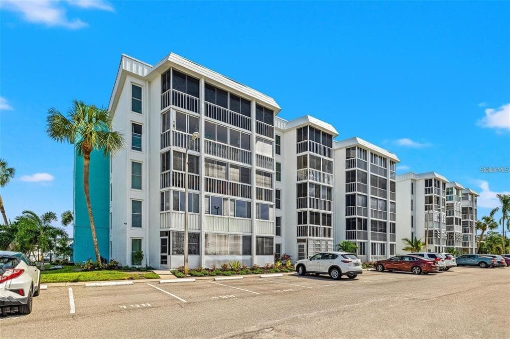 4908 38TH WAY S # 401, ST PETERSBURG, FL 33711 — zdjęcie 2