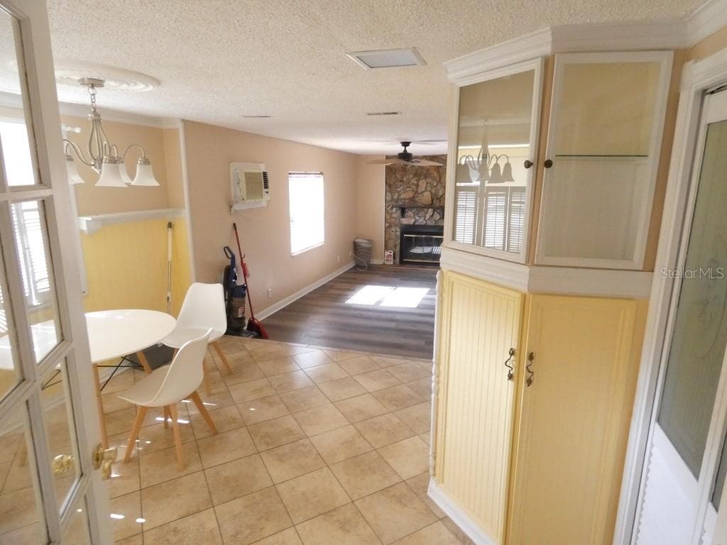 5220 11TH AVENUE N, ST PETERSBURG, FL 33710 — zdjęcie 4