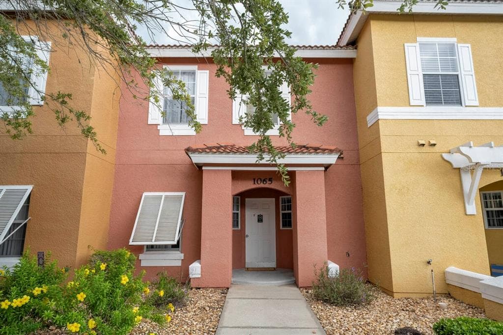 1065 PARK RIDGE CIRCLE, KISSIMMEE, FL 34746