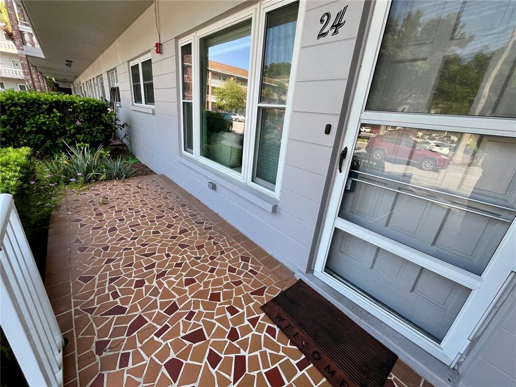 2460 PERSIAN DRIVE # 24, CLEARWATER, FL 33763 — zdjęcie 5