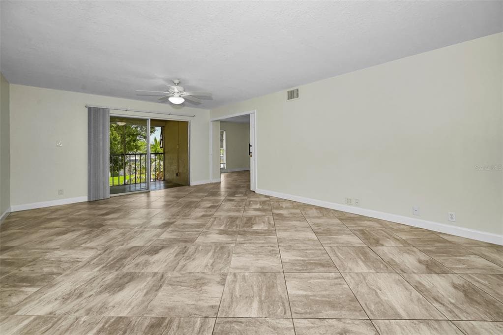 8765 BARDMOOR BOULEVARD # 306, SEMINOLE, FL 33777 — zdjęcie 4